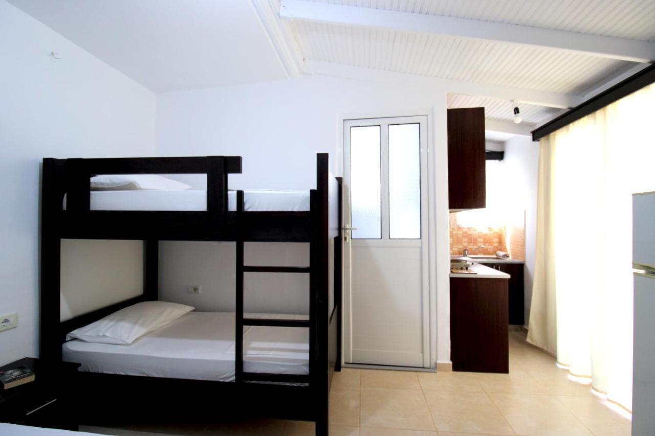 Vila Reni Risi Ksamil Exterior foto
